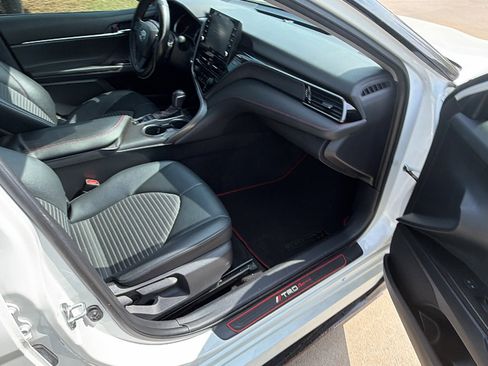 Used 2022 Toyota Camry TRD w/ TRD Package w/JBL Audio image 19