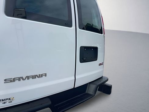 Used 2023 GMC Savana 2500 w/ Driver Convenience Package RWD image 33