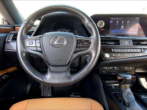 Used 2022 Lexus ES 350 w/ Premium Package image 6