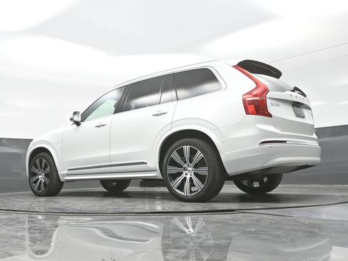 Used 2025 Volvo XC90 T8 Plus w/ Protection Package Premier AWD/4WD image 34