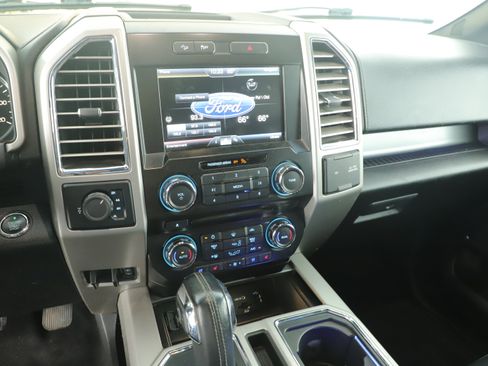 Used 2015 Ford F150 Lariat AWD/4WD image 9