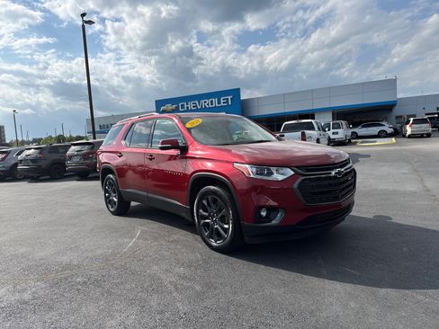 Used 2020 Chevrolet Traverse RS w/ LPO, Floor Liner Package FWD image 1