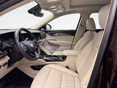 Used 2023 Buick Envision Avenir image 10