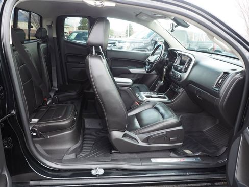 Used 2020 Chevrolet Colorado ZR2 w/ Colorado ZR2 Bison Edition image 24