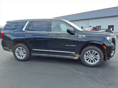 Used 2024 GMC Yukon SLT image 2