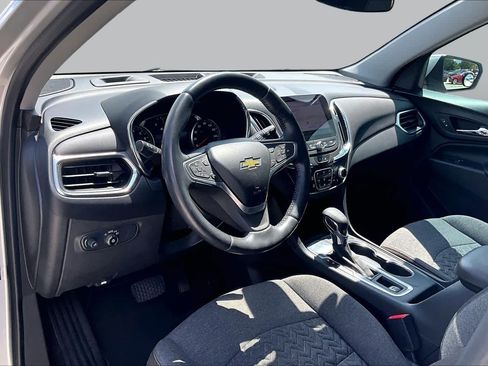 Used 2022 Chevrolet Equinox LT FWD image 16