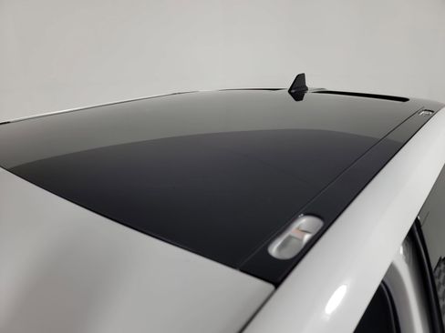 Used 2023 Rivian R1T Adventure image 13