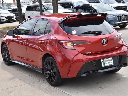 Used 2021 Toyota Corolla SE w/ Special Edition image 10