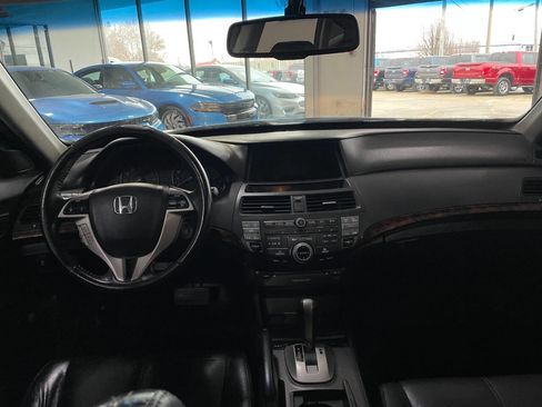 Used 2011 Honda Crosstour EX-L image 22