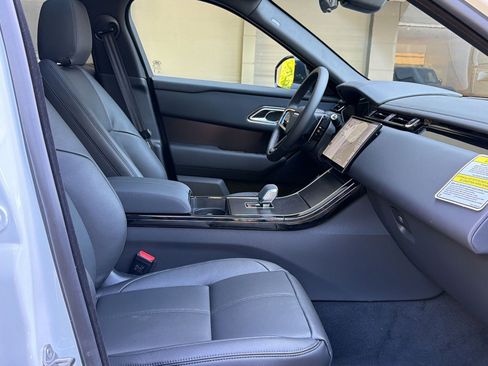 New 2026 Land Rover Range Rover Velar Dynamic SE AWD/4WD image 31