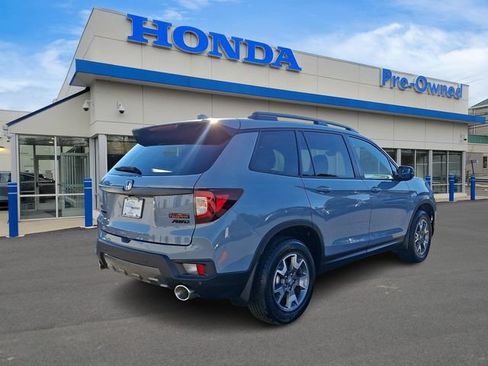 Used 2023 Honda Passport TrailSport image 4
