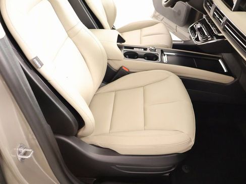 New 2026 Lincoln Corsair Premiere image 14