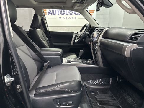 Used 2022 Toyota 4Runner SR5 Premium w/ Moonroof Package image 20