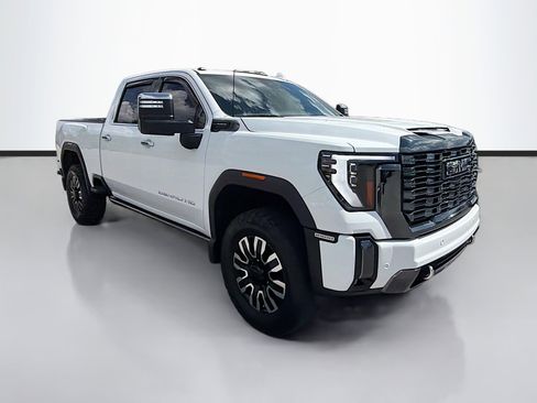 Used 2024 GMC Sierra 2500 Denali Ultimate w/ Max Trailering Package image 7