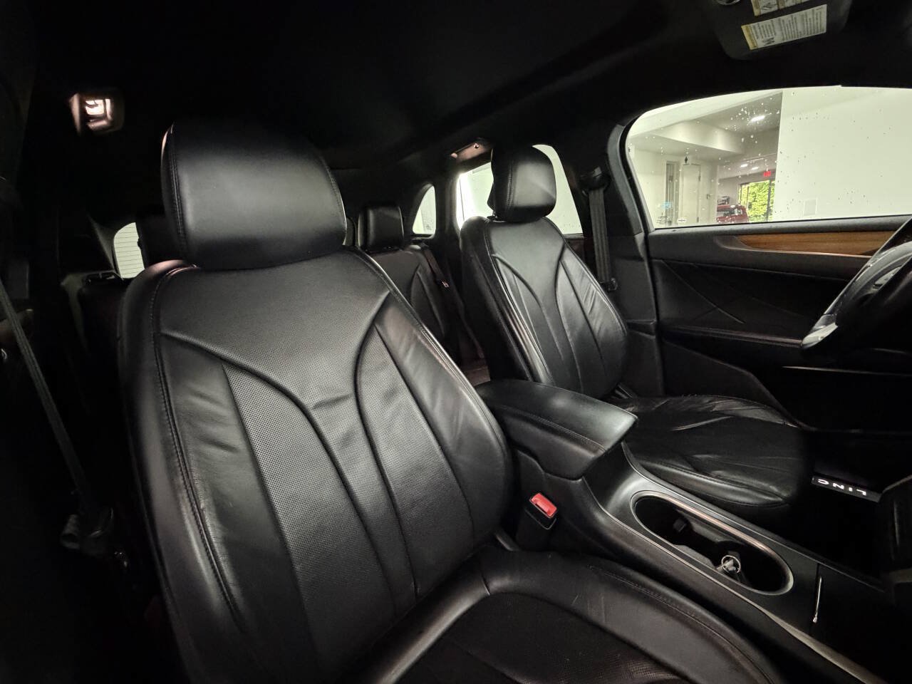 Used 2017 Lincoln MKC Reserve AWD/4WD image 16