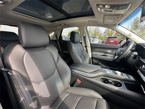 Used 2022 Genesis GV70 2.5T w/ Select Package image 35