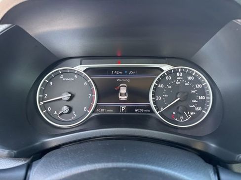 Used 2022 Nissan Sentra SV w/ Lighting Package image 11