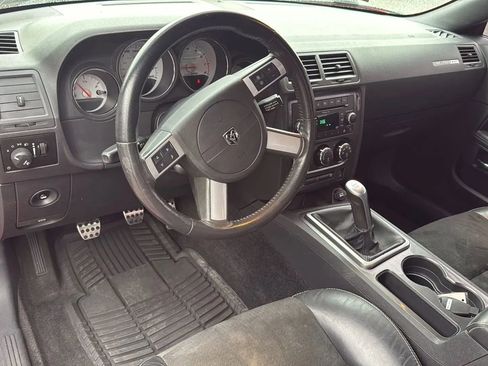 Used 2009 Dodge Challenger SRT8 image 26