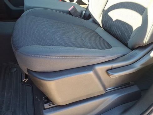 Used 2022 Chevrolet Silverado 1500 Custom image 18