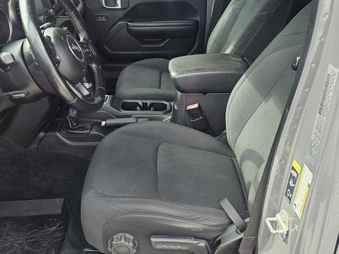 Used 2020 Jeep Wrangler Unlimited Sport AWD/4WD image 9