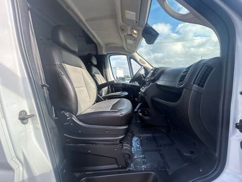 Used 2023 RAM ProMaster 2500 image 23