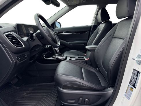Used 2024 Kia Seltos SX image 9