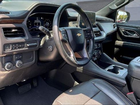 Used 2023 Chevrolet Suburban High Country RWD image 24