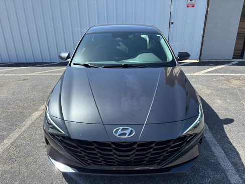 Used 2022 Hyundai Elantra SEL FWD image 11