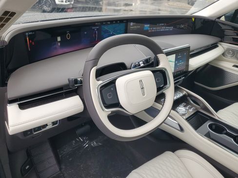 New 2026 Lincoln Nautilus Black Label AWD/4WD image 13