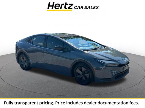 Used 2025 Toyota Prius LE FWD image 1
