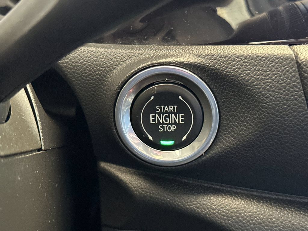 Used 2021 Buick Encore GX Select w/ Advanced Technology Package FWD image 25