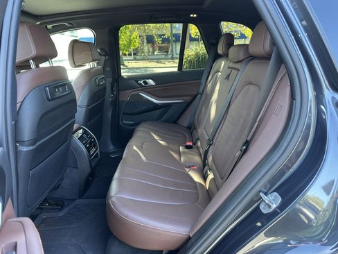 Used 2021 BMW X5 sDrive40i w/ M Sport Package RWD image 23