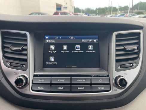 Used 2018 Hyundai Tucson Value AWD/4WD image 12