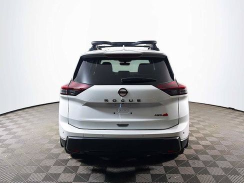 Certified 2025 Nissan Rogue SV AWD/4WD image 5