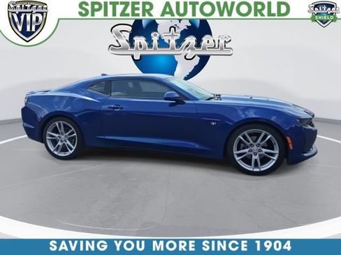 Used 2019 Chevrolet Camaro LT w/ RS Package RWD image 4