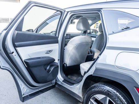 Used 2025 Hyundai Tucson SEL AWD/4WD image 21
