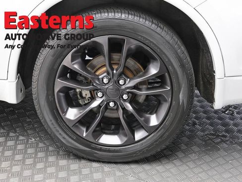 Used 2022 Dodge Durango R/T AWD/4WD image 8