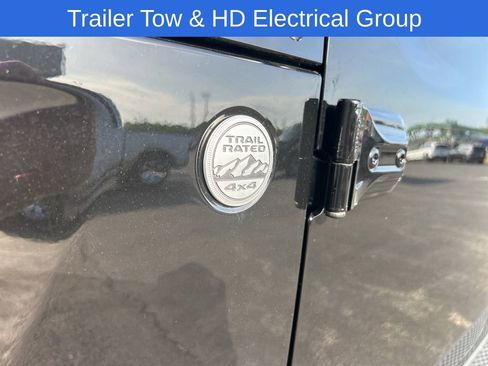 Used 2018 Jeep Wrangler Unlimited Sahara image 7