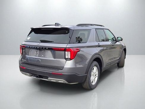 New 2026 Ford Explorer Active w/ Active Comfort Package RWD image 5