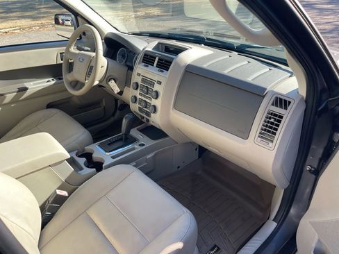 Used 2011 Ford Escape XLT w/ 203A Rapid Spec Order Code image 14