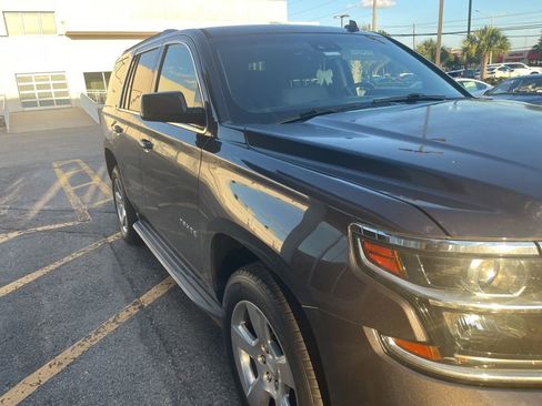 Used 2015 Chevrolet Tahoe LT w/ Luxury Package RWD image 16