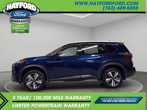 Used 2025 Nissan Rogue SL w/ Tech Package AWD/4WD image 2