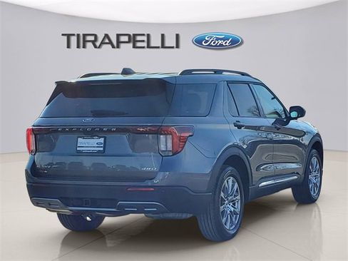 New 2025 Ford Explorer Active w/ Active Comfort Package image 6