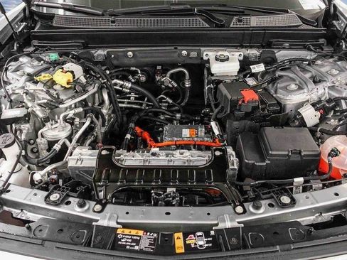 Used 2026 Cadillac Lyriq Premium Luxury image 16