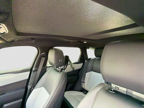 Used 2024 Land Rover Range Rover Velar Dynamic SE image 27