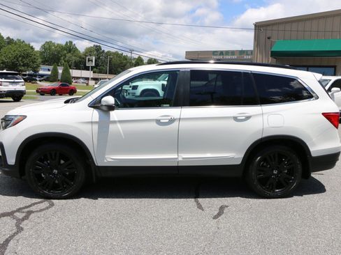 Used 2022 Honda Pilot Special Edition image 2