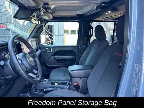 Certified 2025 Jeep Wrangler Unlimited Rubicon AWD/4WD image 17