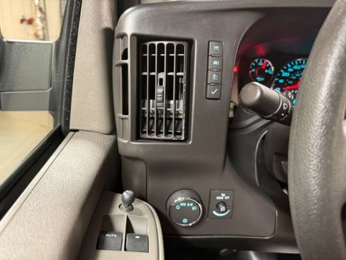 Used 2024 Chevrolet Express 3500 LT w/ LT Preferred Equipment Group RWD image 19