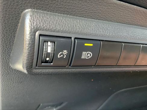 Used 2024 Toyota Corolla LE FWD image 32