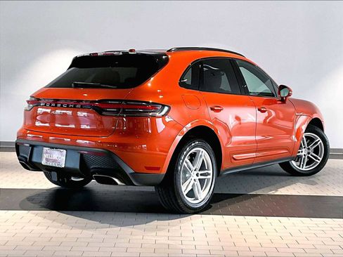 Used 2025 Porsche Macan image 10